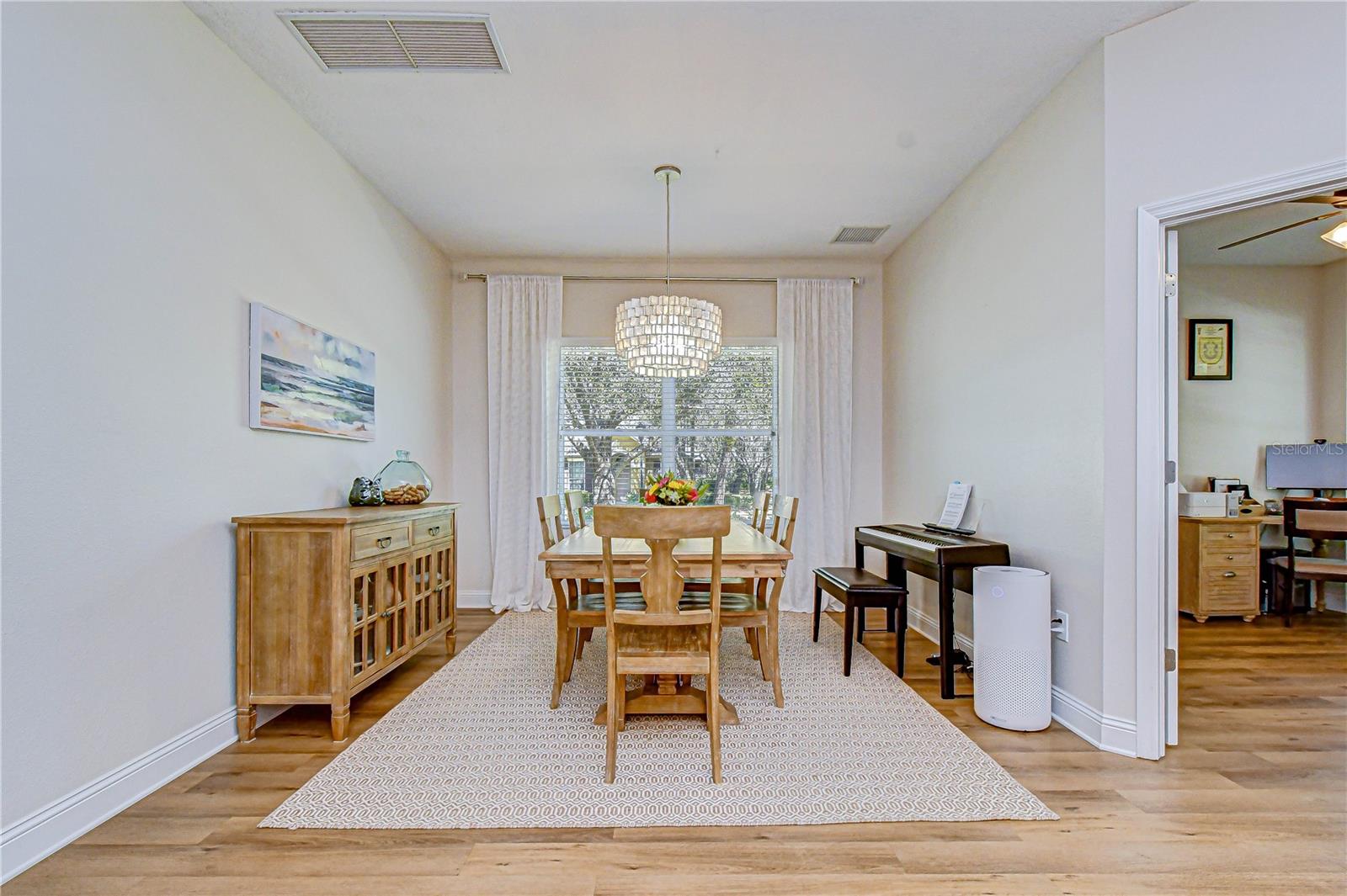 Image 8 of 38 For 15827 Starling Water Drive