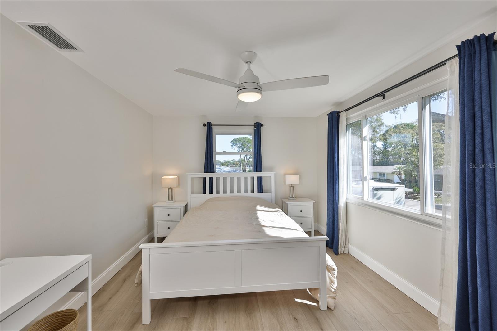 Image 29 of 37 For 1279 86th Avenue N