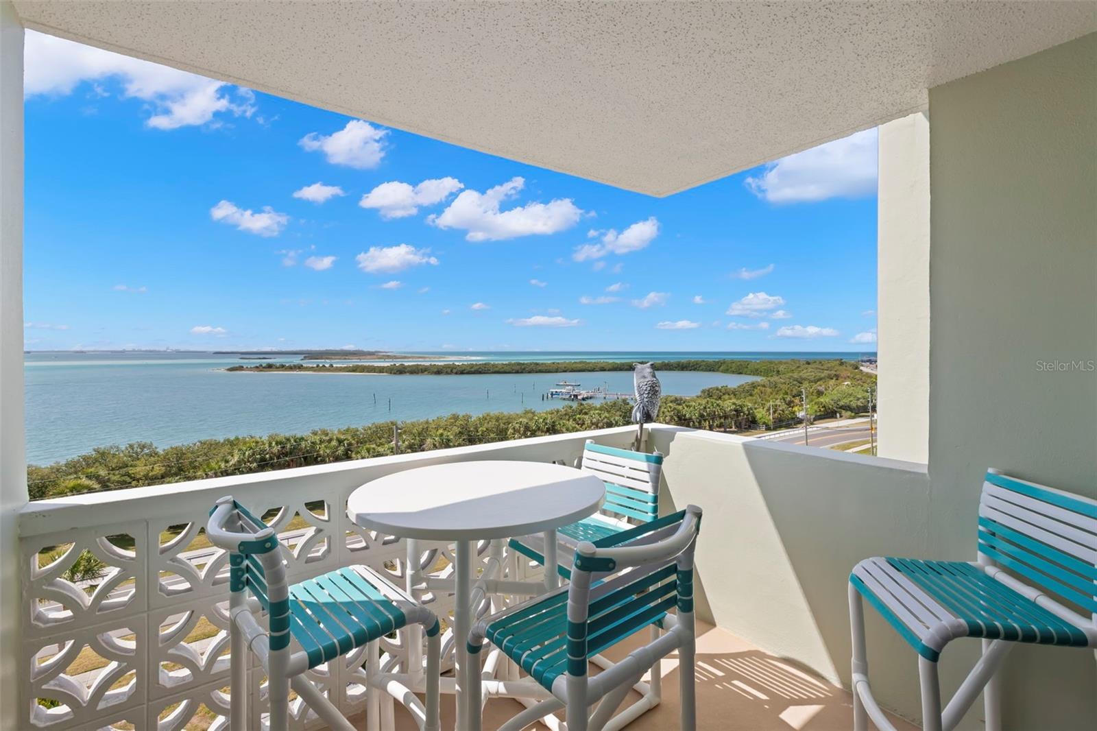 Image 12 of 44 For 9 Forbes Place 707