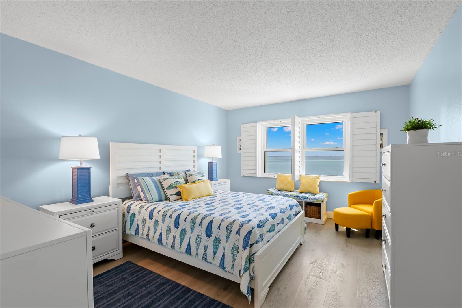 Image 21 of 44 For 9 Forbes Place 707