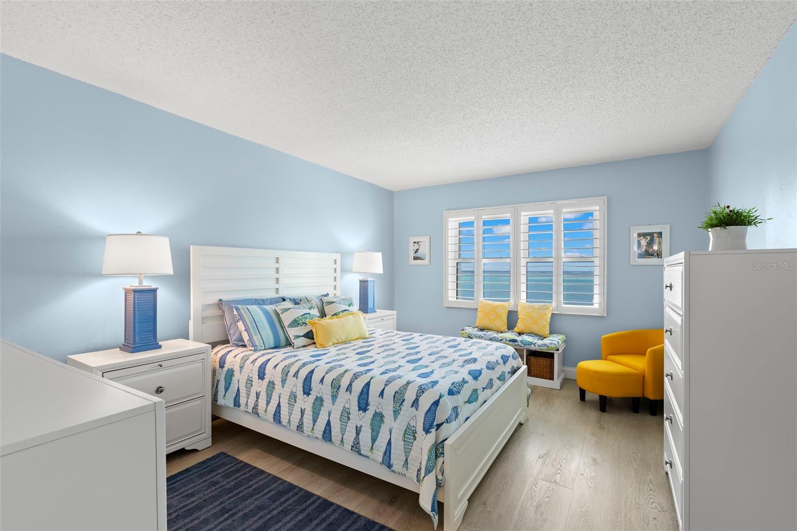 Image 24 of 44 For 9 Forbes Place 707