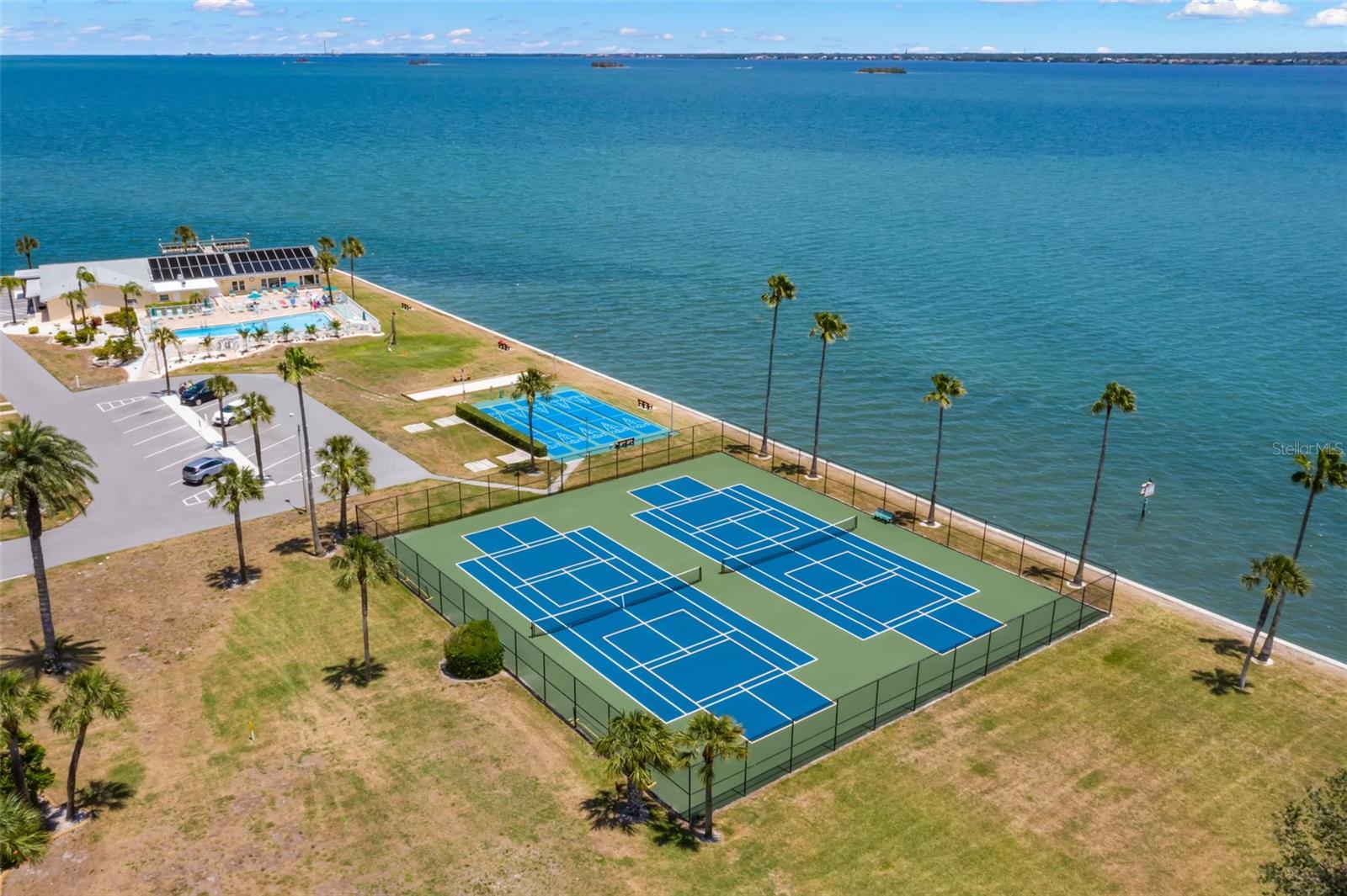 Image 41 of 44 For 9 Forbes Place 707