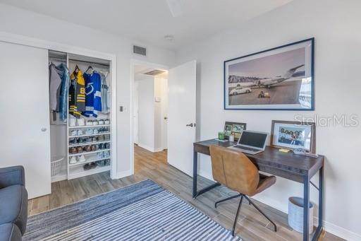 Image 13 of 23 For 6990 Place De La Paix  2b