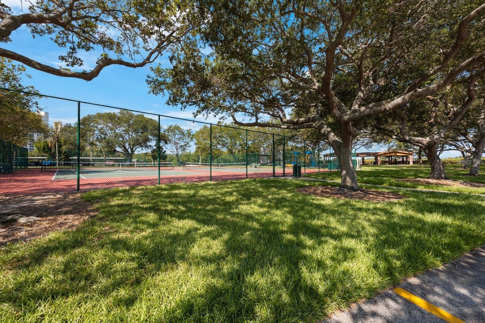 Image 22 of 23 For 6990 Place De La Paix  2b