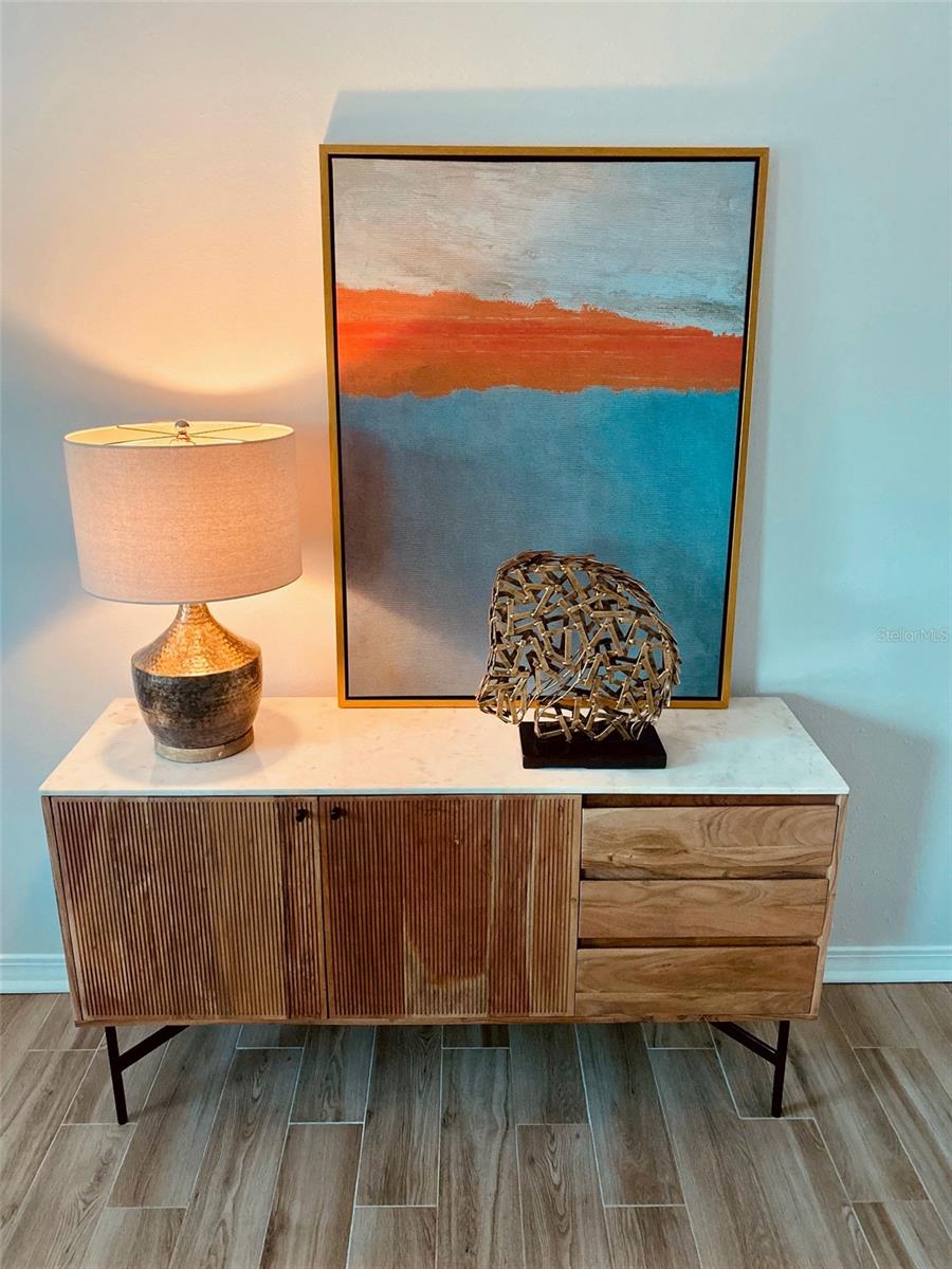 Image 9 of 23 For 6990 Place De La Paix  2b