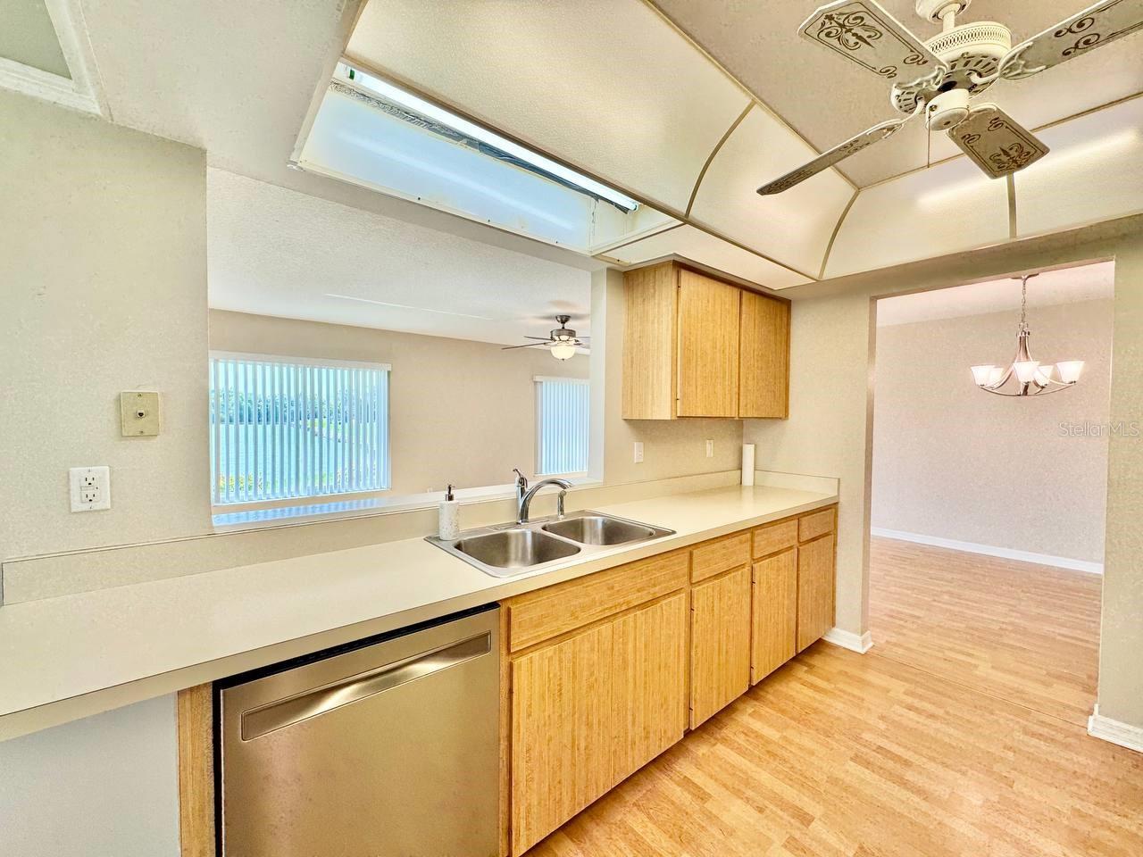 Image 24 of 40 For 3490 Mainlands Boulevard S