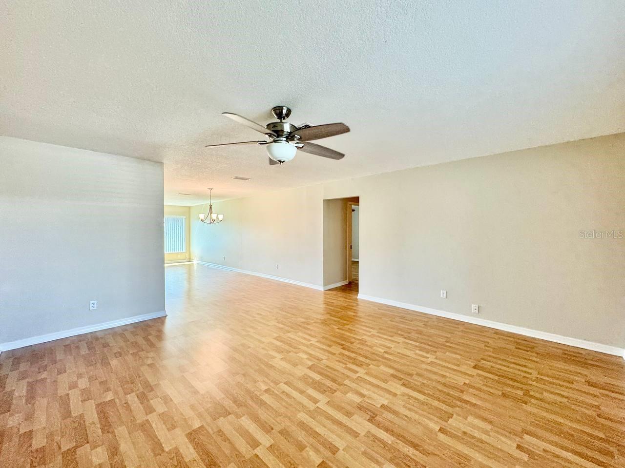 Image 7 of 40 For 3490 Mainlands Boulevard S