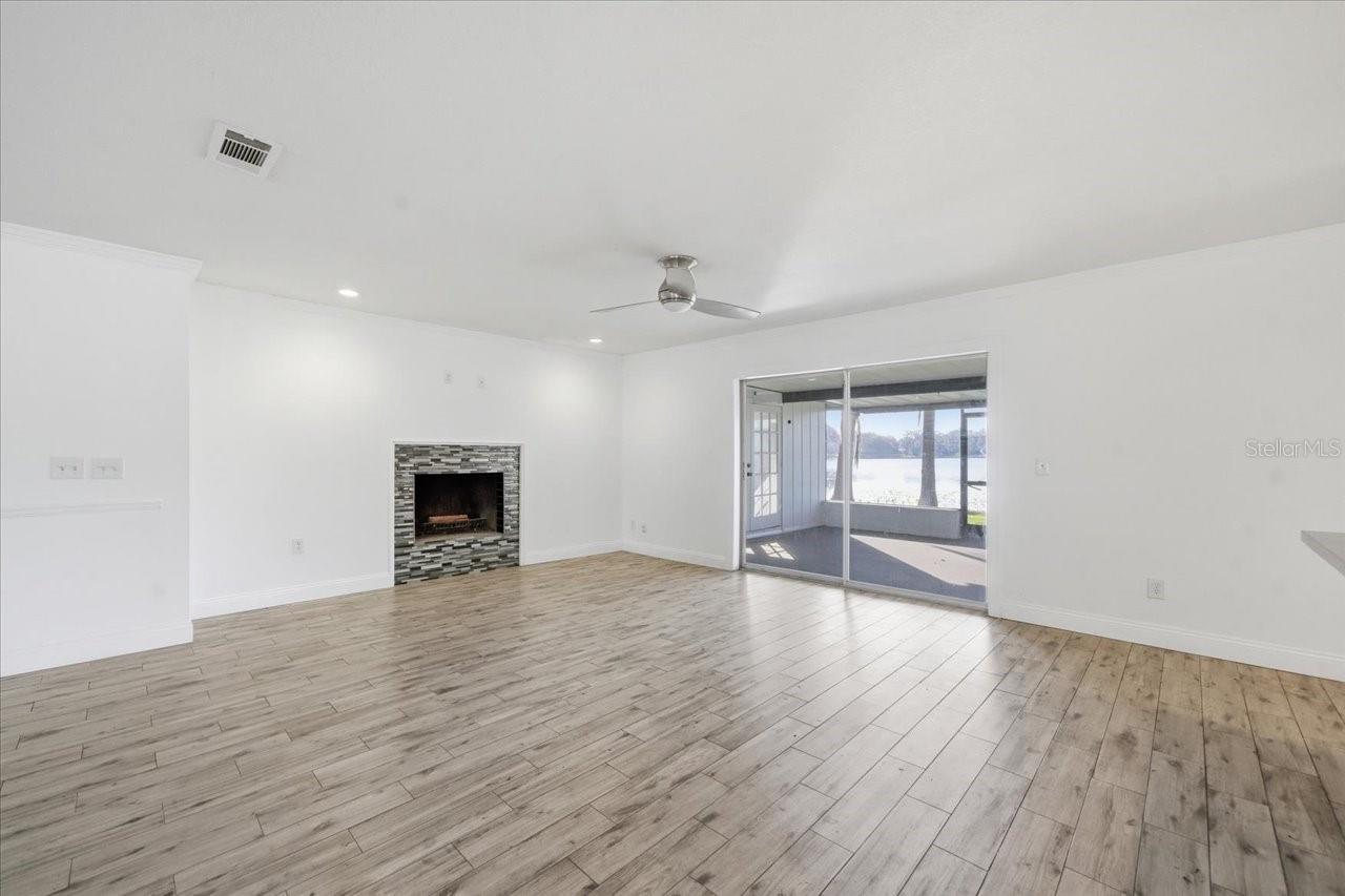 Image 11 of 33 For 700 Druid Way