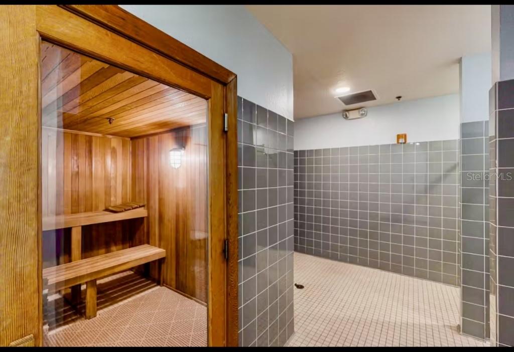 Image 5 of 50 For 515 Rum Run 33303