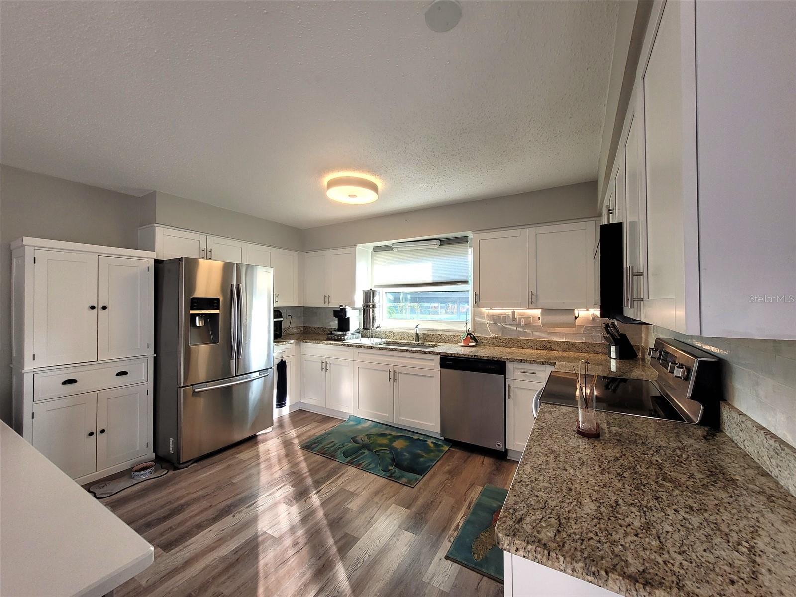 Image 13 of 52 For 14521 Catalina Circle