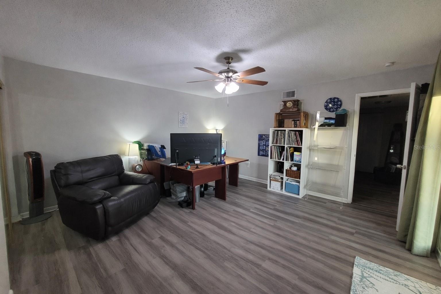 Image 32 of 52 For 14521 Catalina Circle