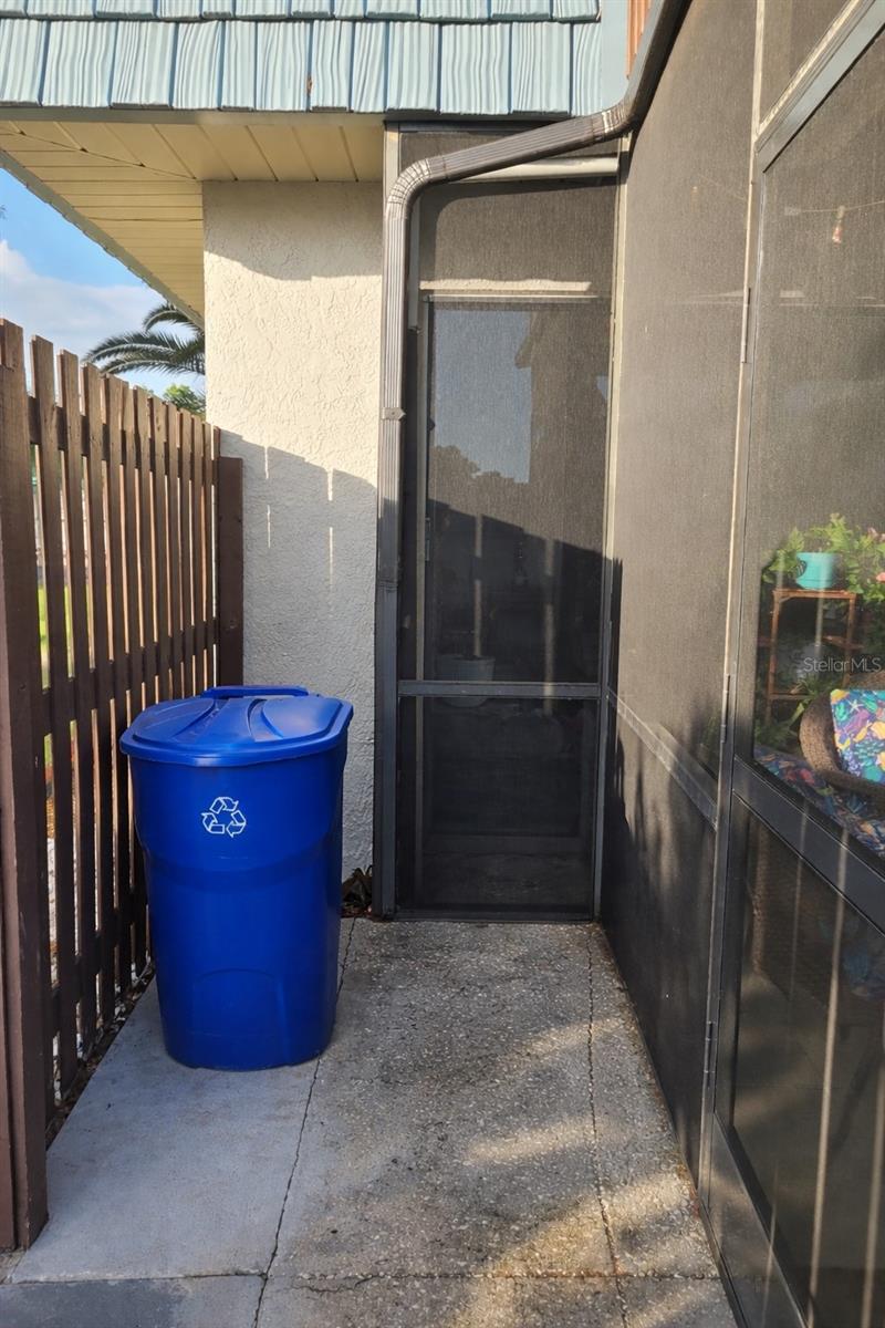 Image 42 of 52 For 14521 Catalina Circle