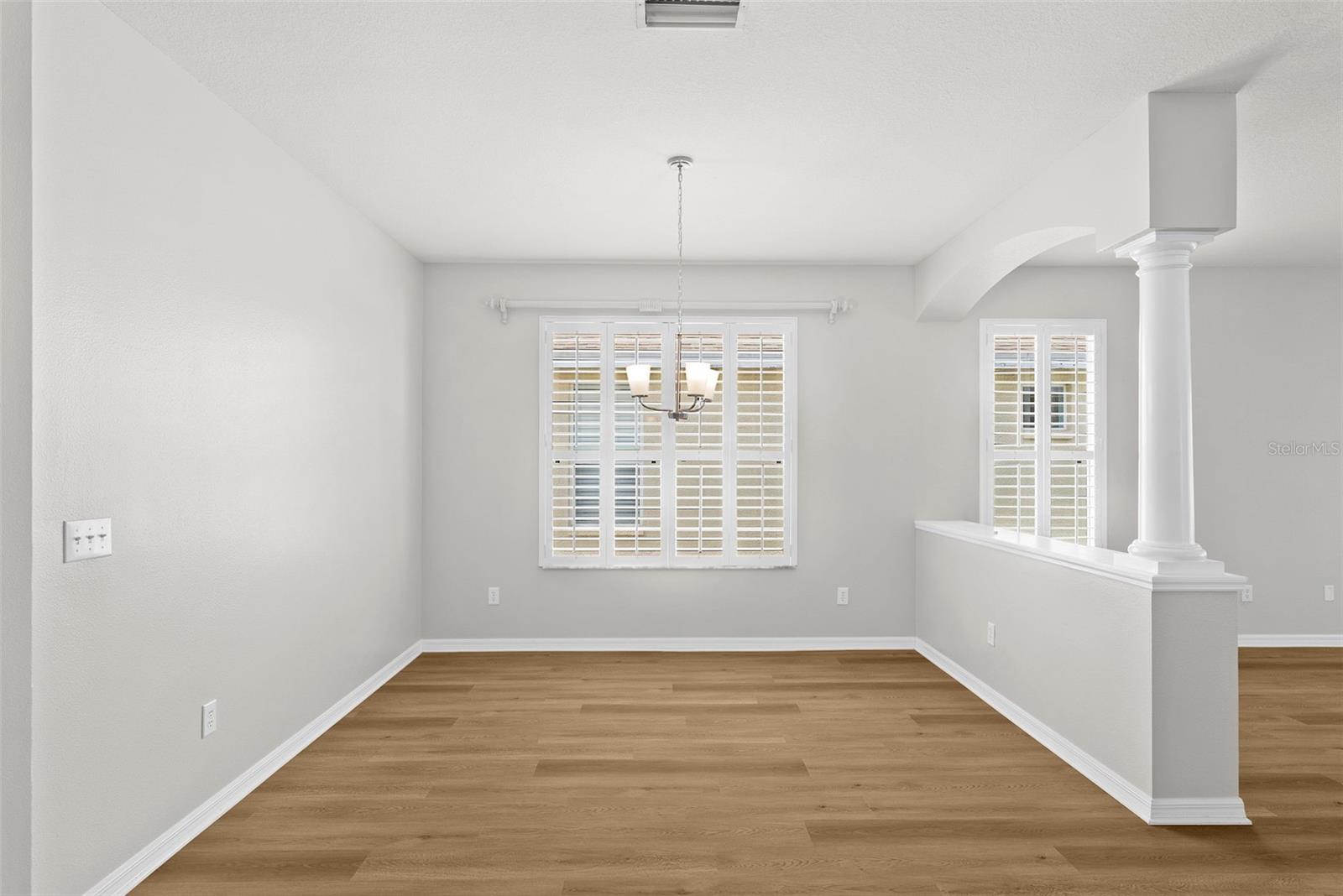 Image 17 of 46 For 5015 Sky Blue Drive