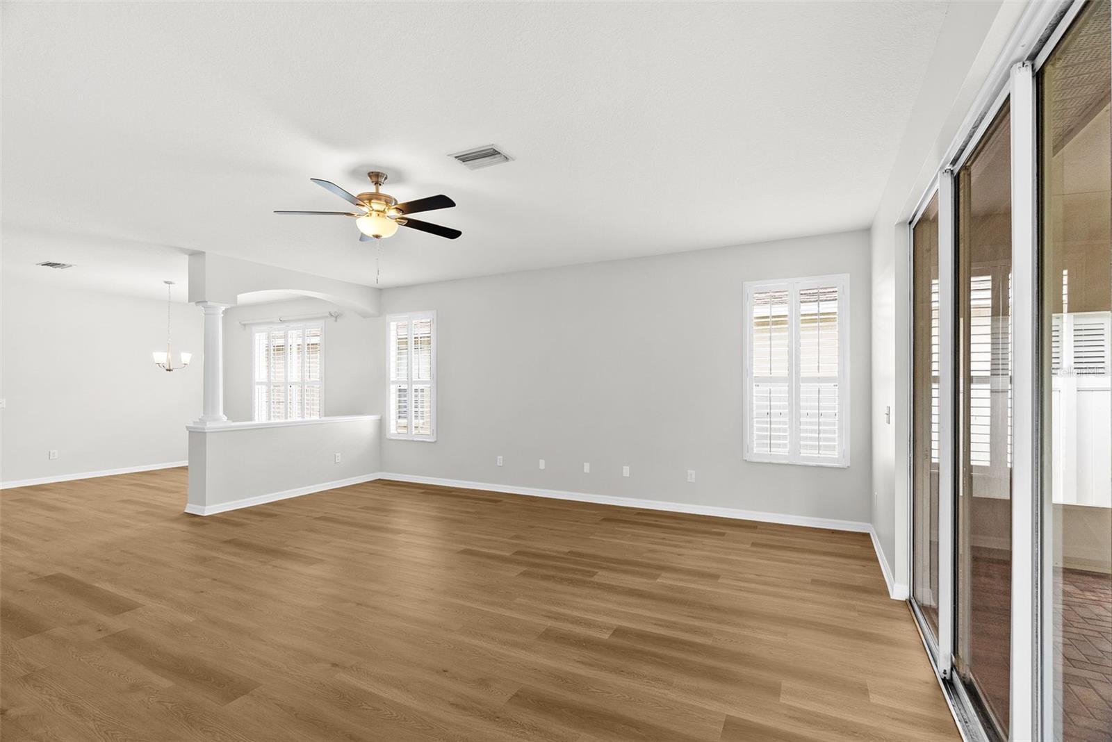 Image 21 of 46 For 5015 Sky Blue Drive