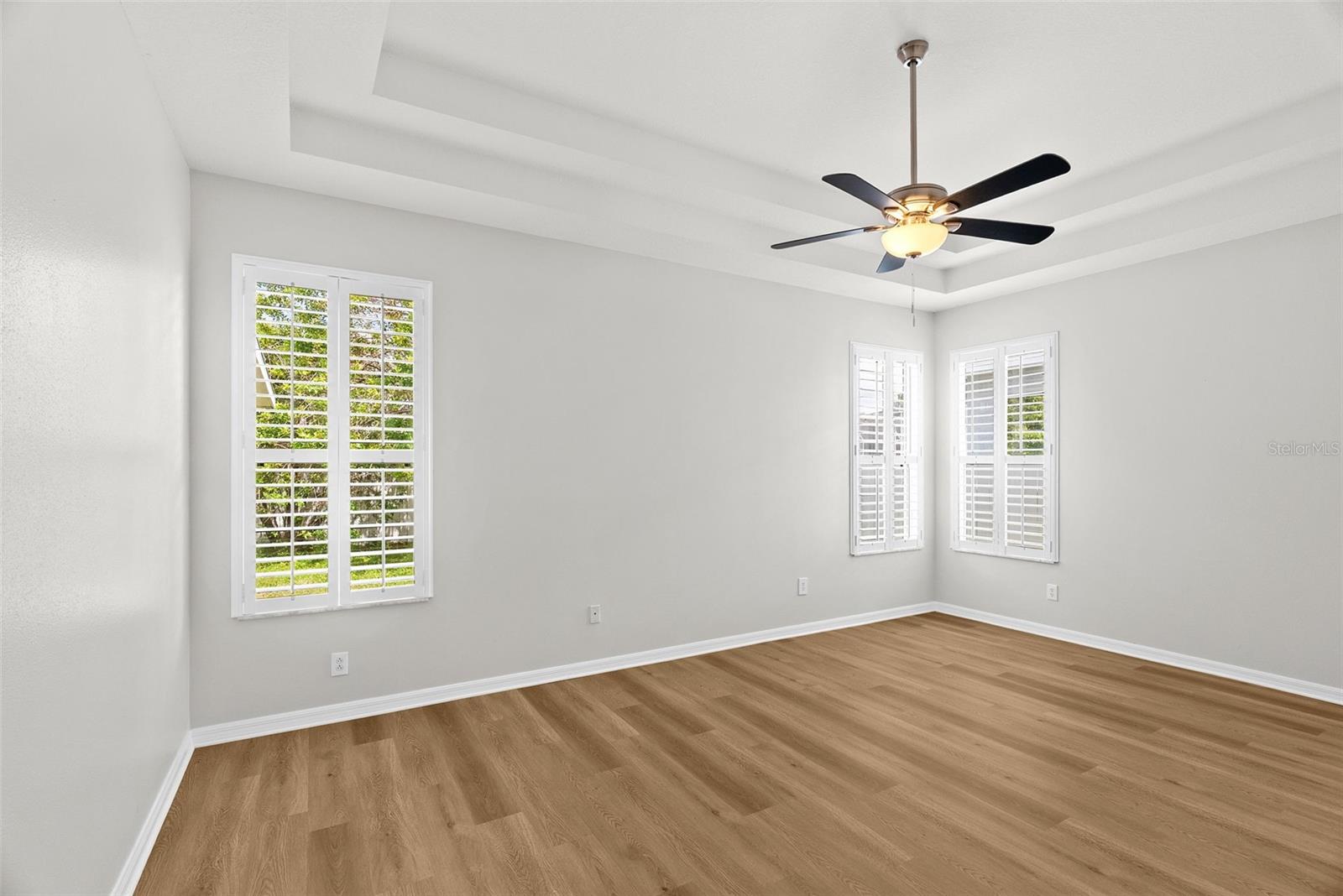 Image 24 of 46 For 5015 Sky Blue Drive