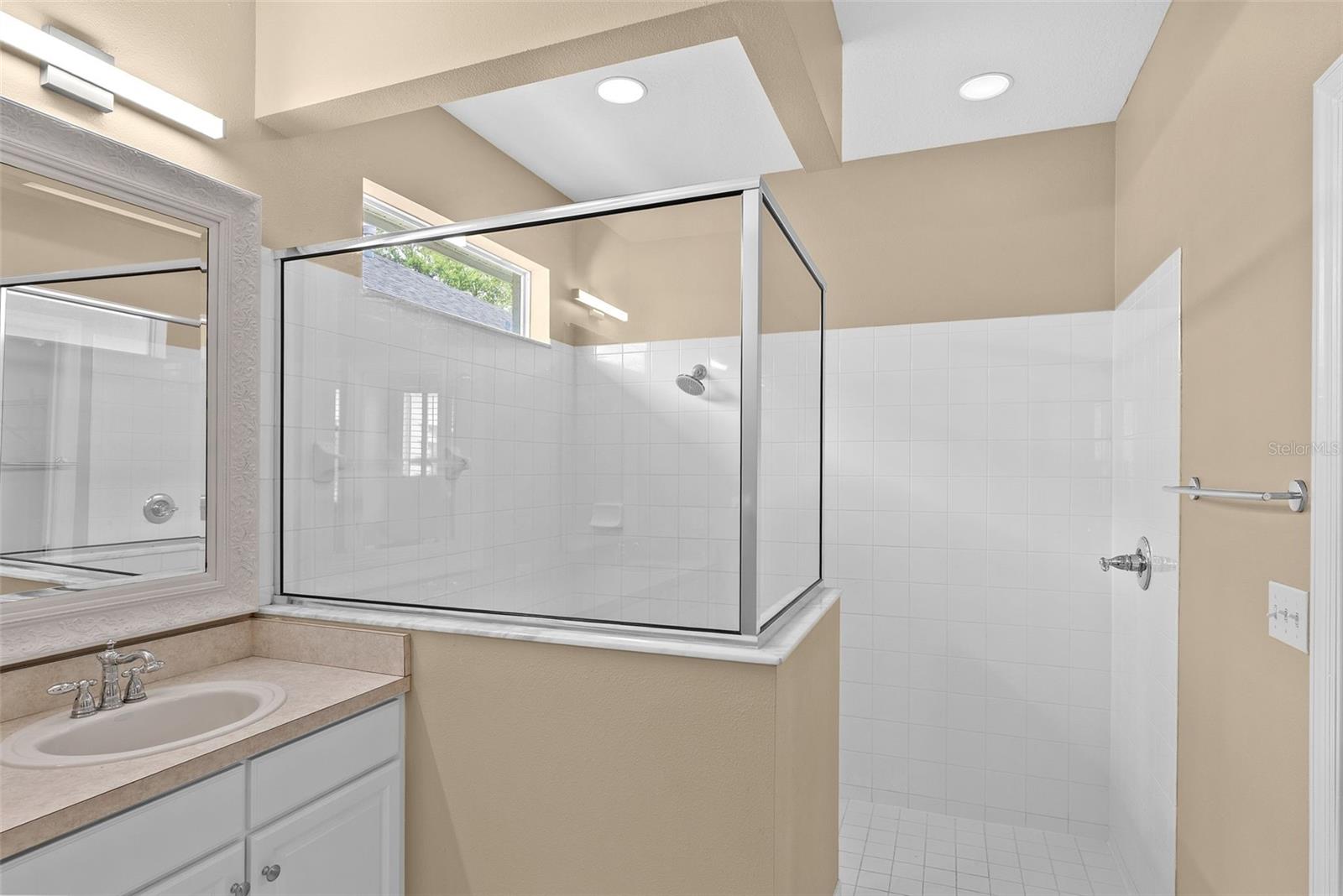 Image 29 of 46 For 5015 Sky Blue Drive