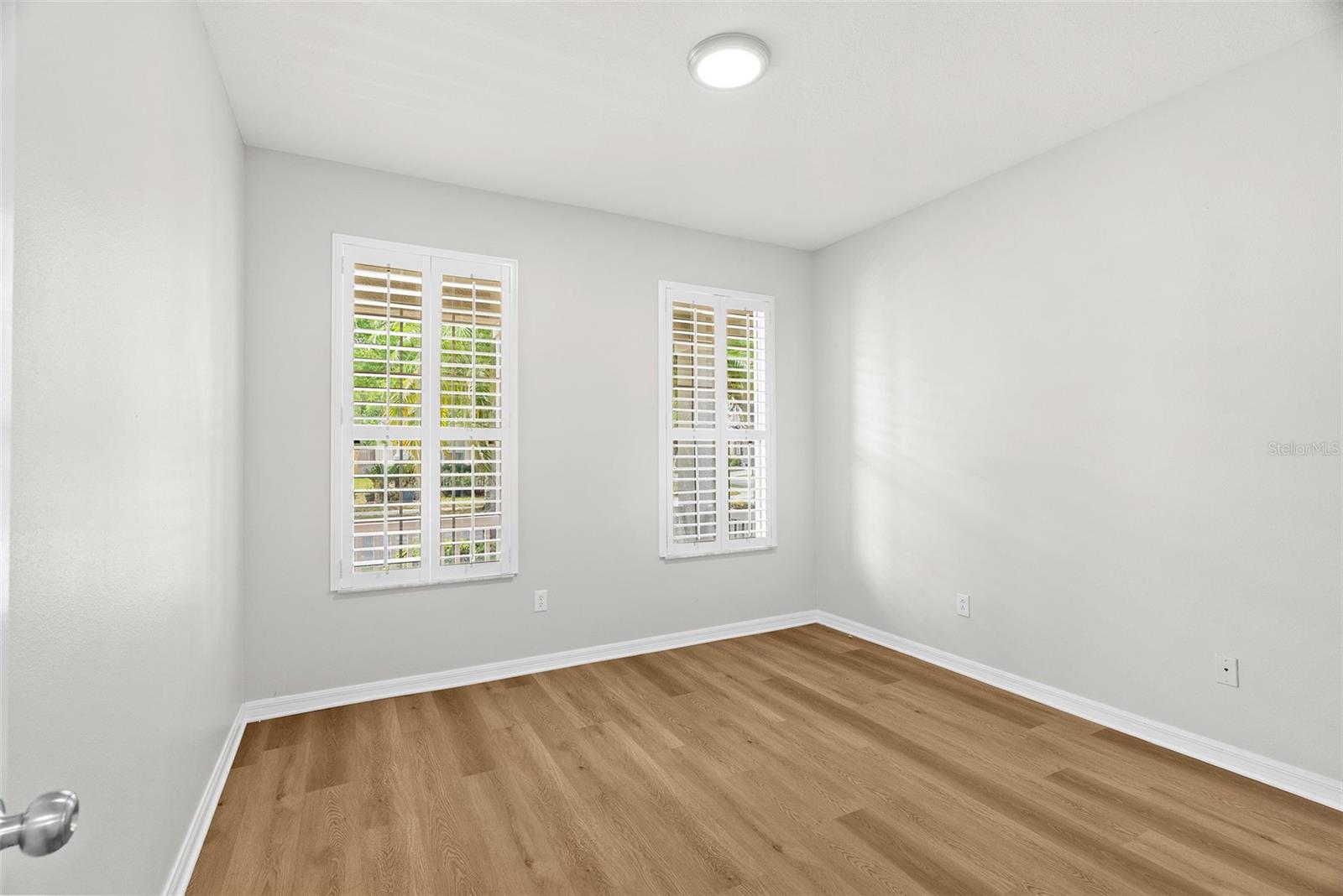 Image 33 of 46 For 5015 Sky Blue Drive