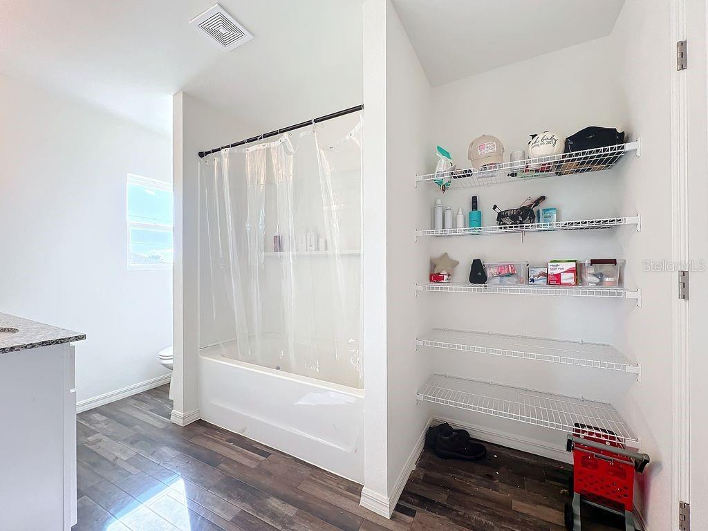 Image 13 of 22 For 17209 Sabrina Circle