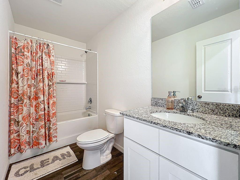 Image 20 of 22 For 17209 Sabrina Circle