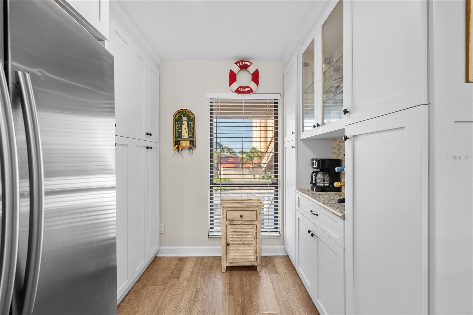 Image 10 of 46 For 4750 Brittany Drive S 126