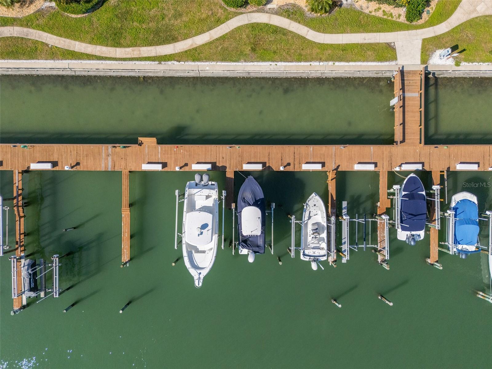 Image 42 of 46 For 4750 Brittany Drive S 126