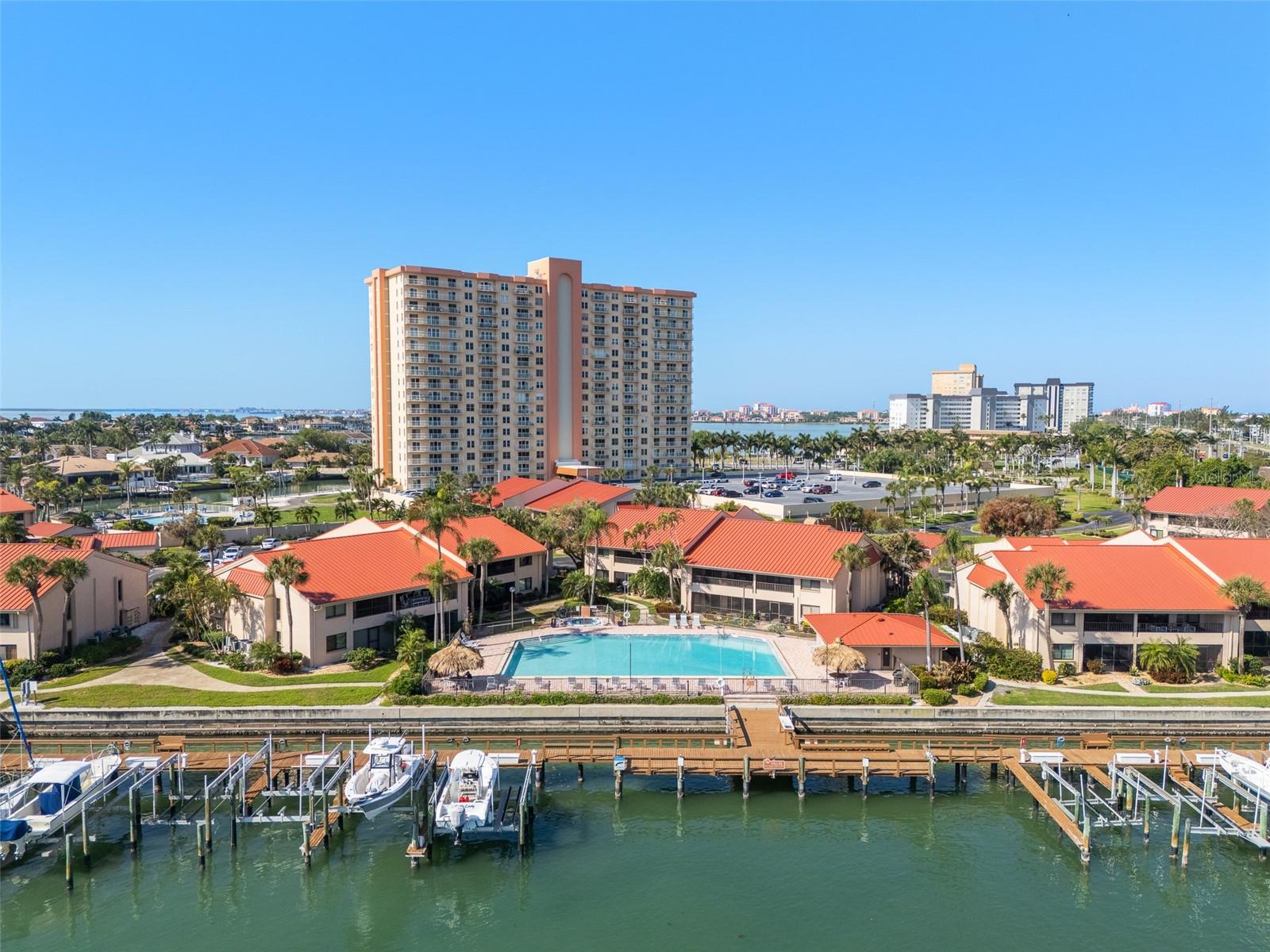 Image 43 of 46 For 4750 Brittany Drive S 126