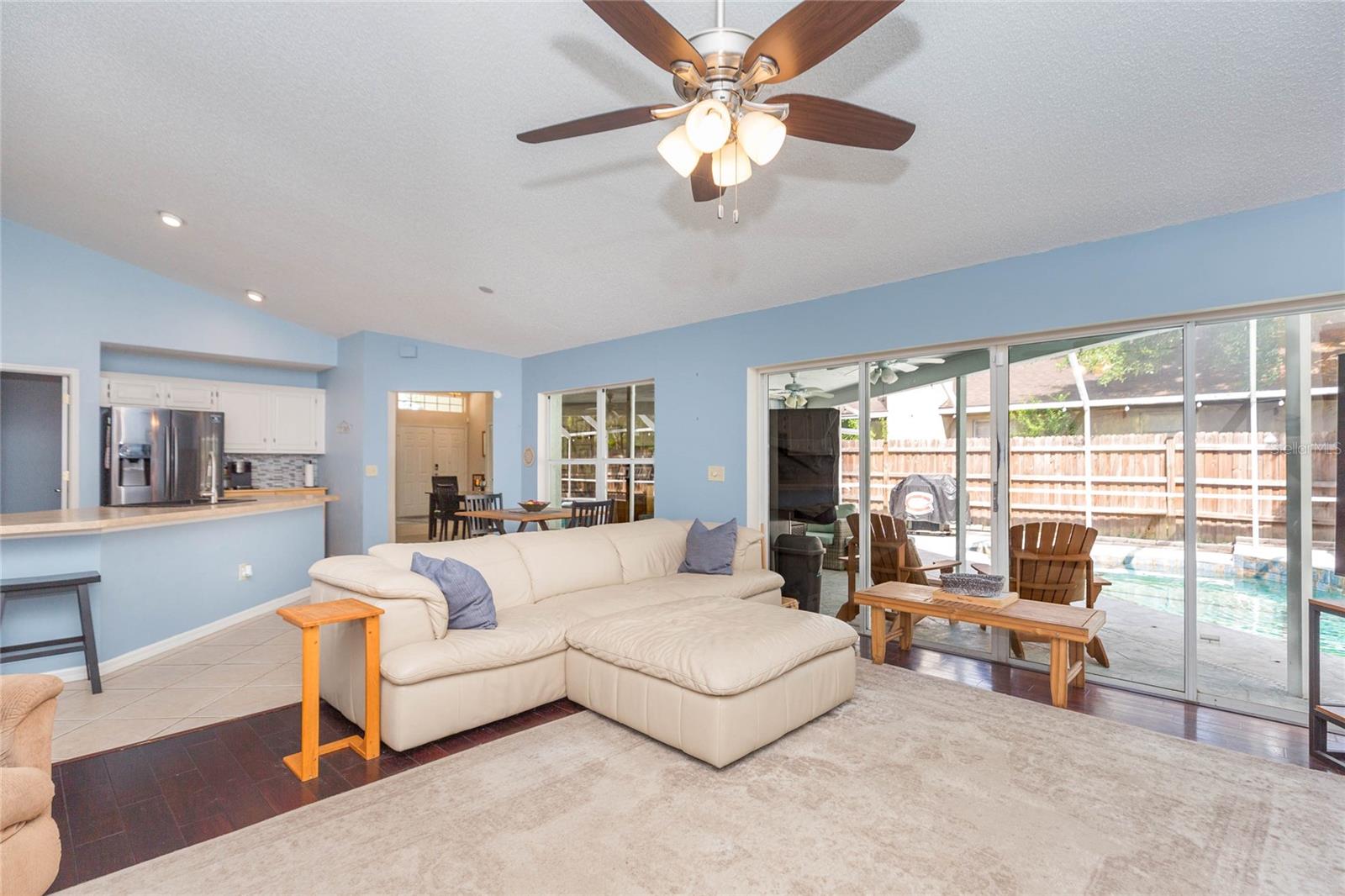 Listing photo id 16 for 9313 Rockrose Drive