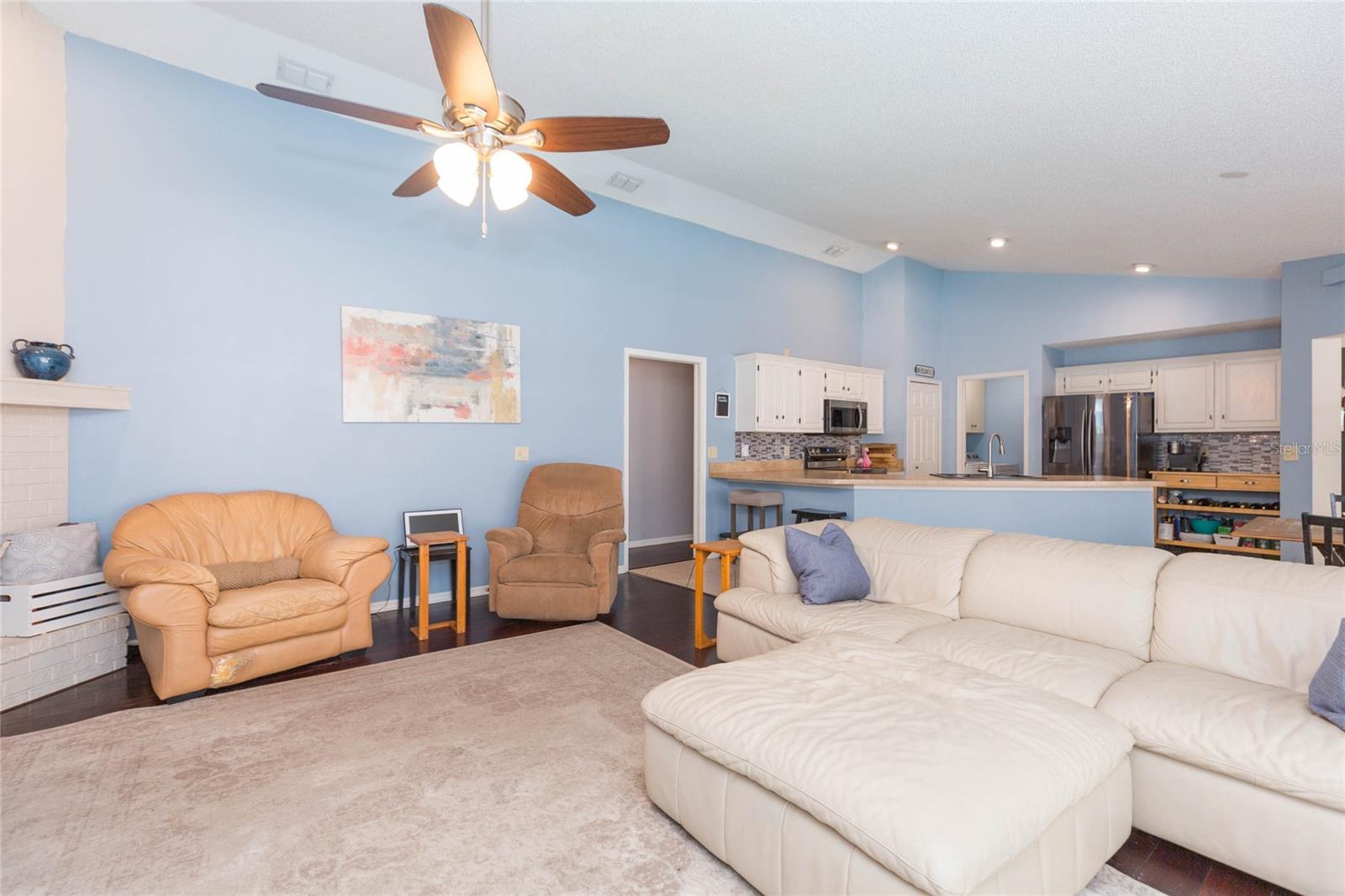 Listing photo id 18 for 9313 Rockrose Drive