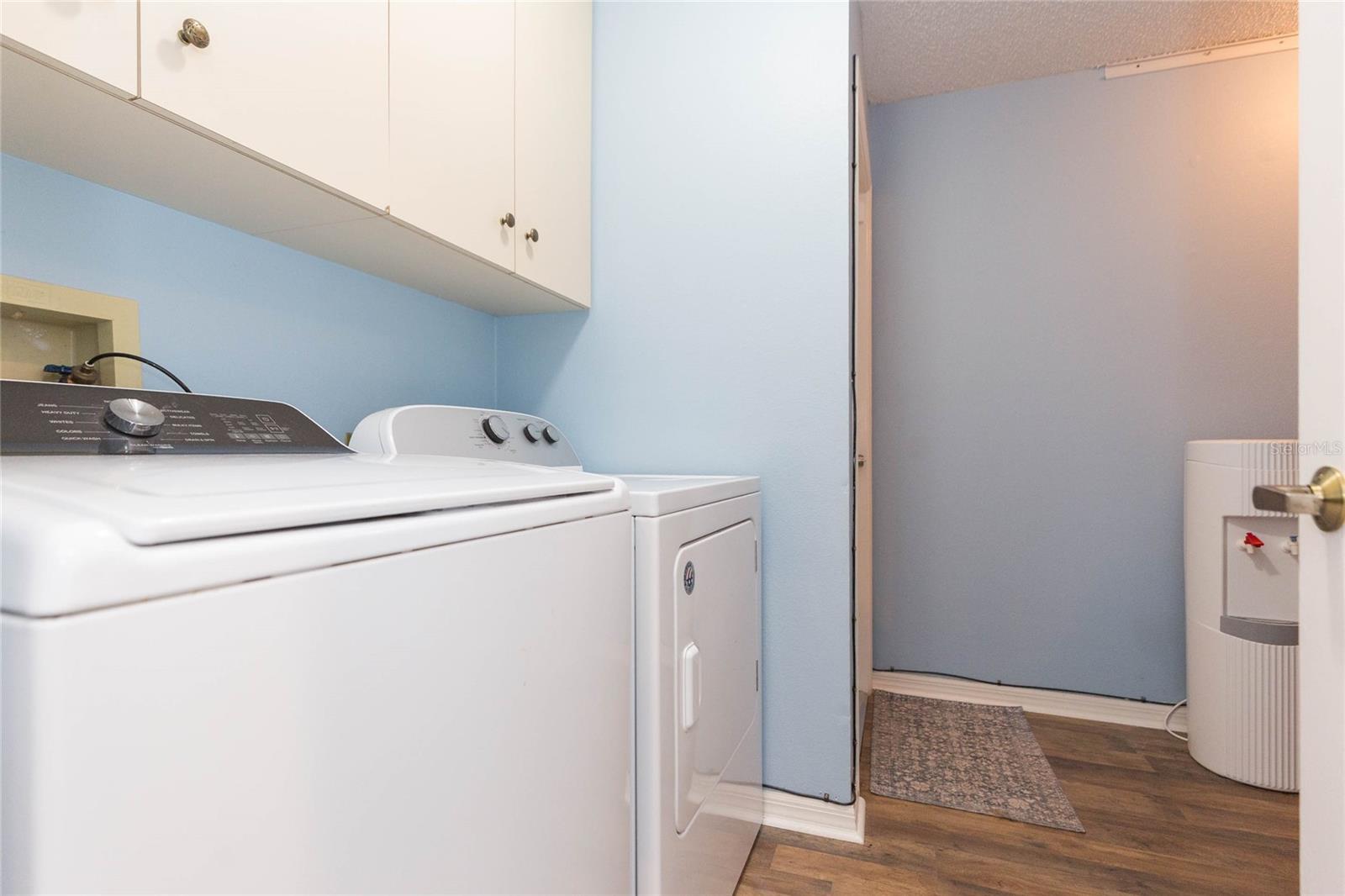 Listing photo id 19 for 9313 Rockrose Drive