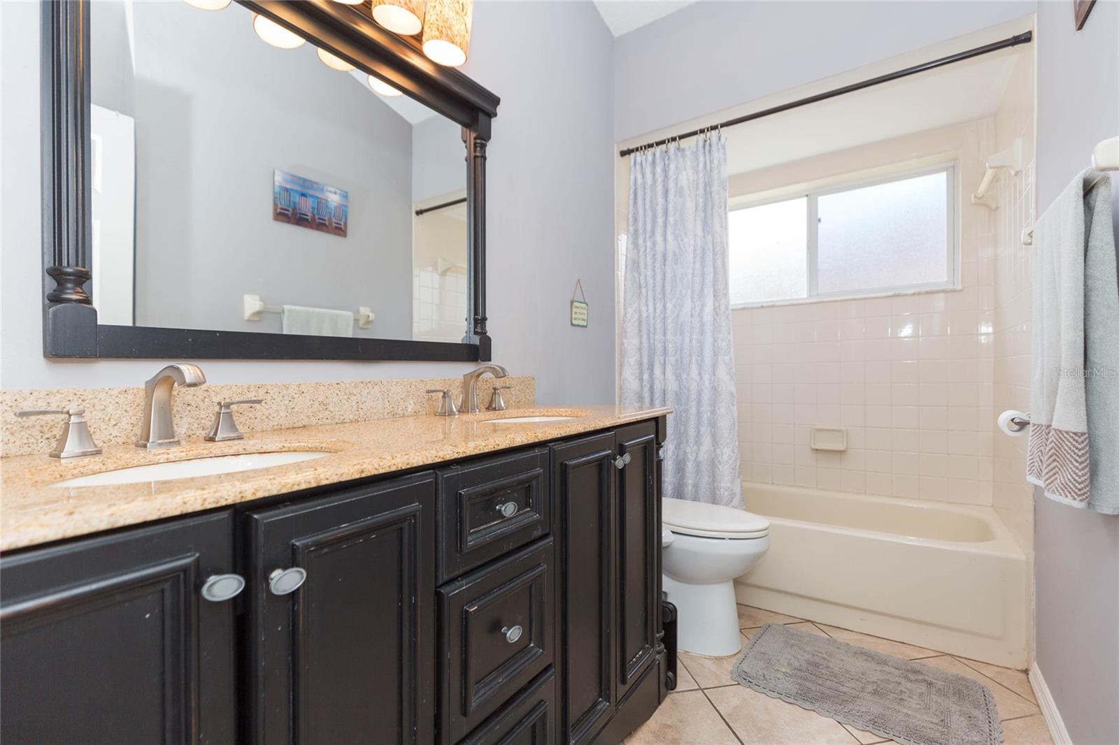 Listing photo id 32 for 9313 Rockrose Drive