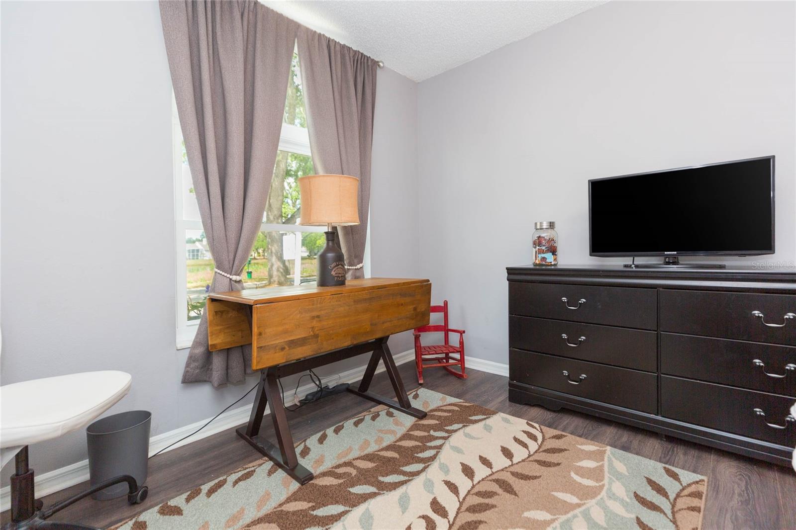 Listing photo id 36 for 9313 Rockrose Drive