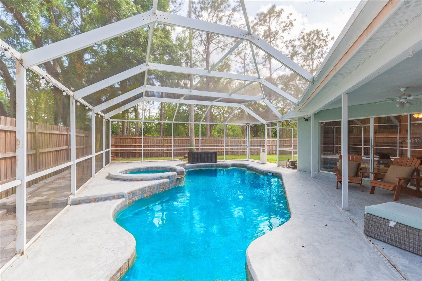 Listing photo id 38 for 9313 Rockrose Drive