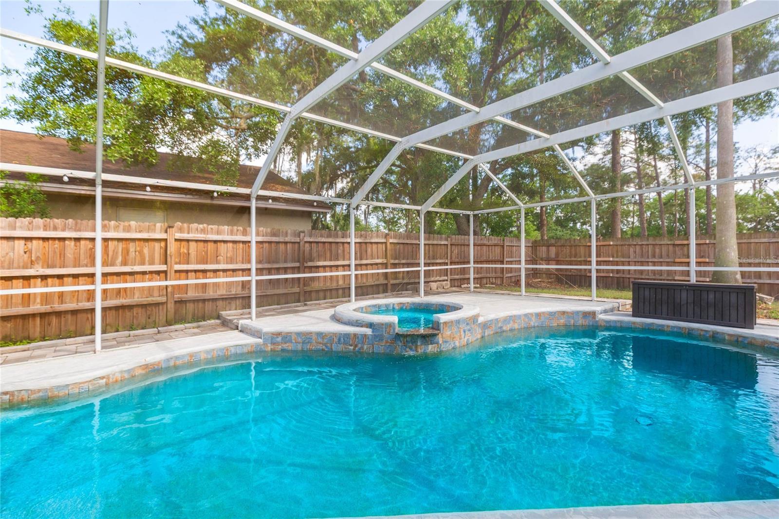 Listing photo id 39 for 9313 Rockrose Drive