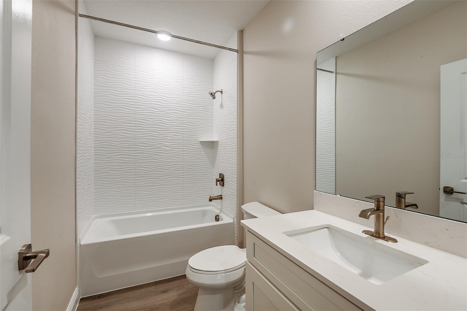 Image 17 of 31 For 9936 Annunciation Drive