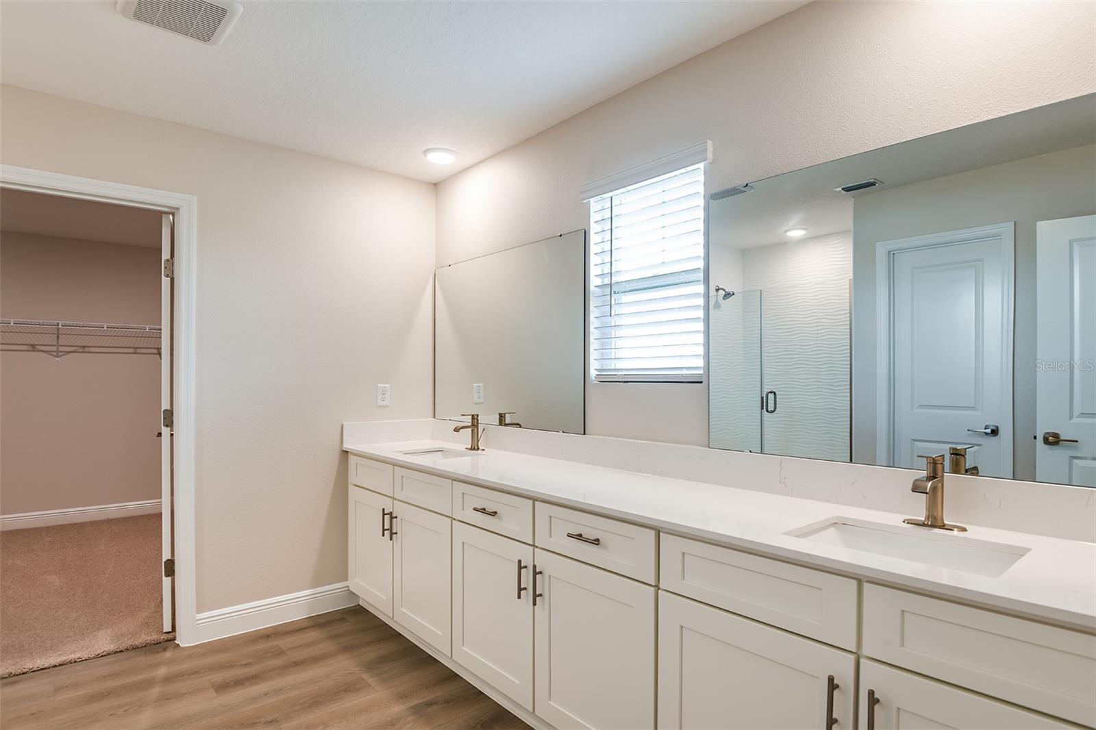 Image 22 of 31 For 9936 Annunciation Drive