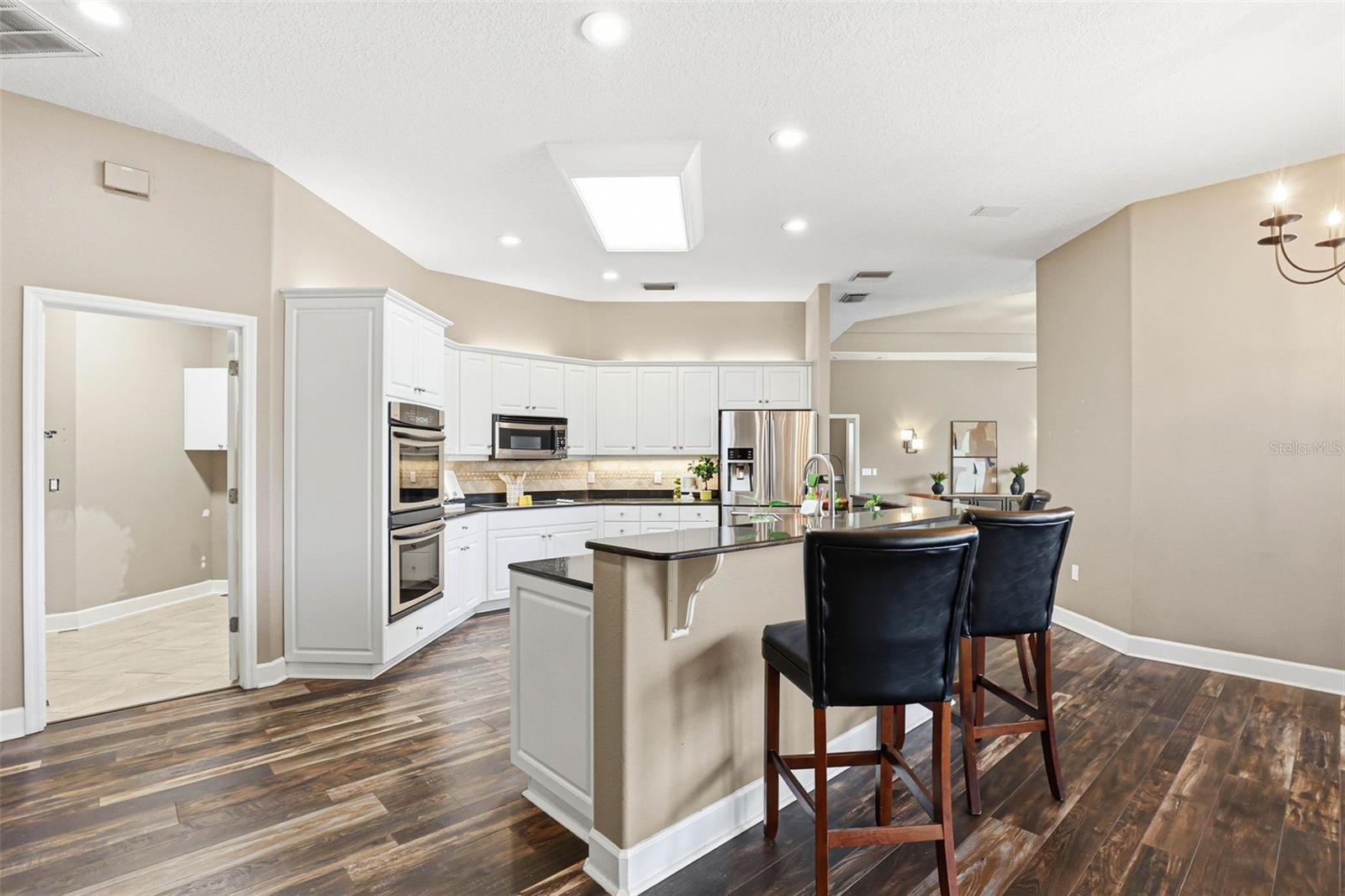 Image 17 of 65 For 16533 Hutchison Road