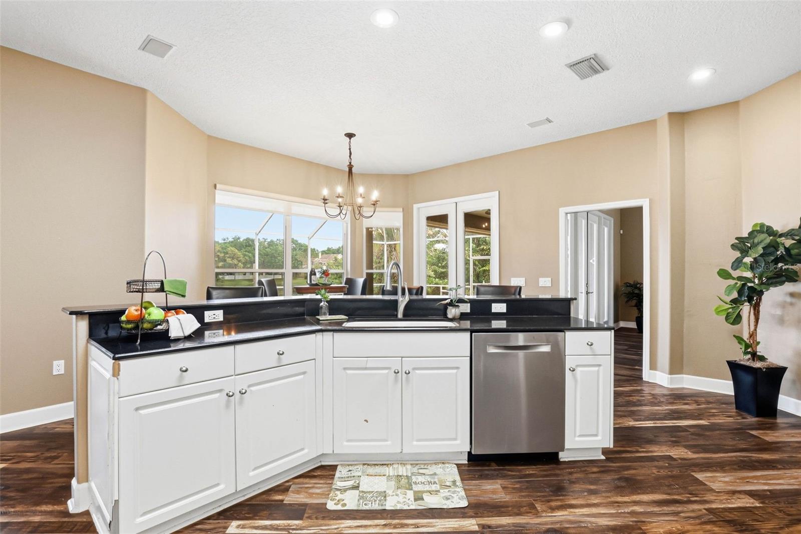 Image 19 of 65 For 16533 Hutchison Road