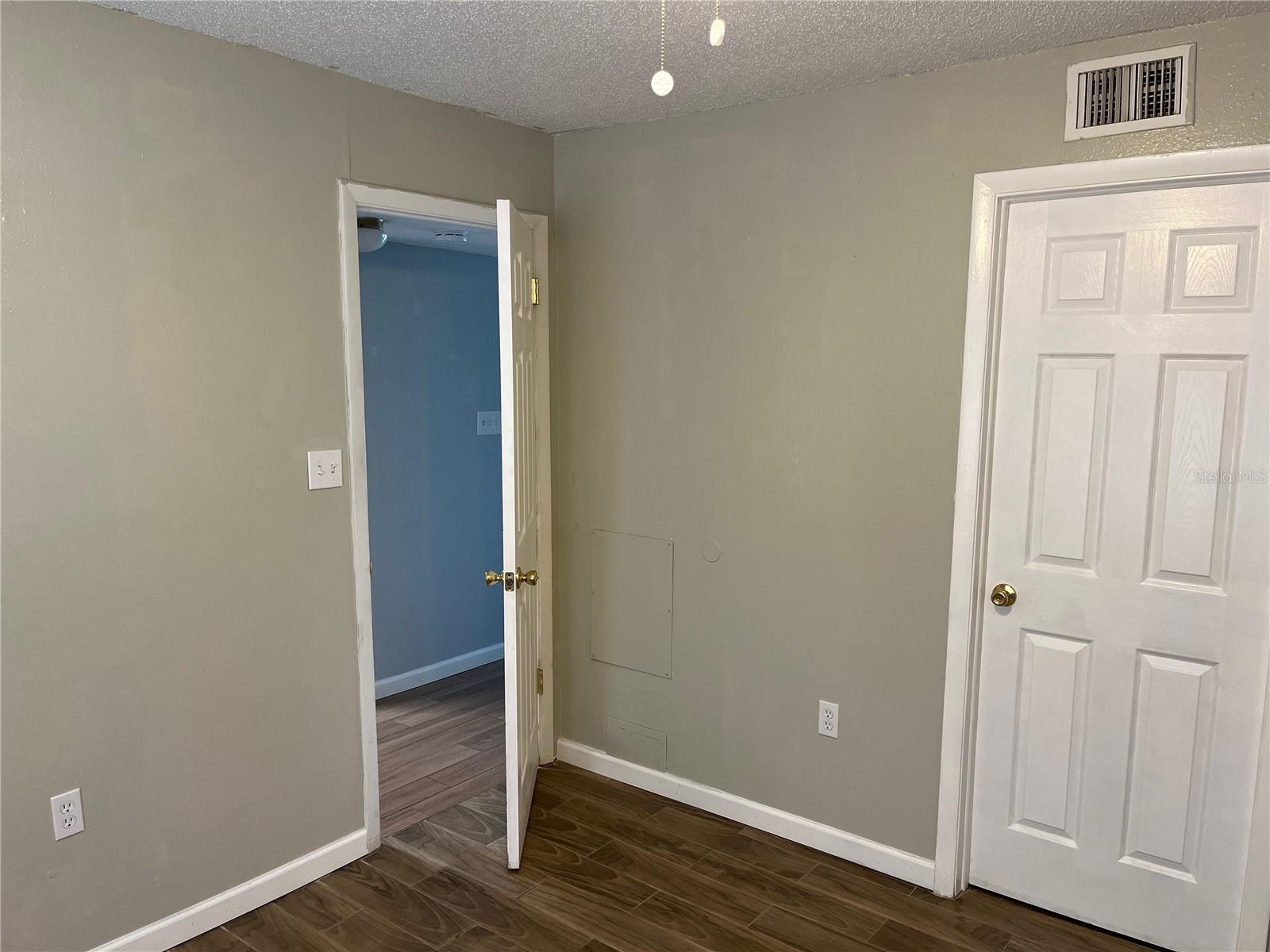 Image 18 of 19 For 5052 Terrace Club Lane 201