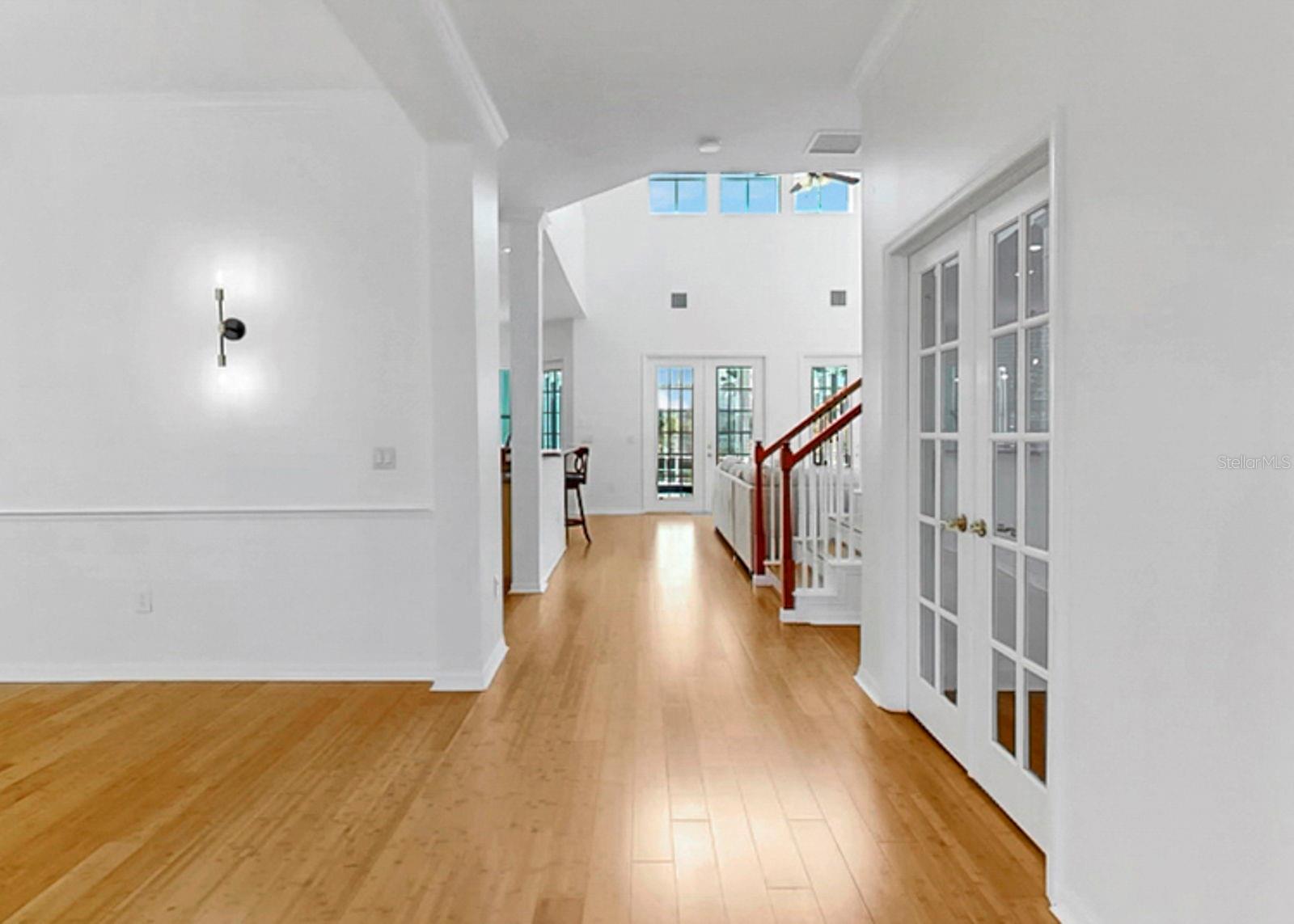 Image 12 of 96 For 435 Islebay Drive