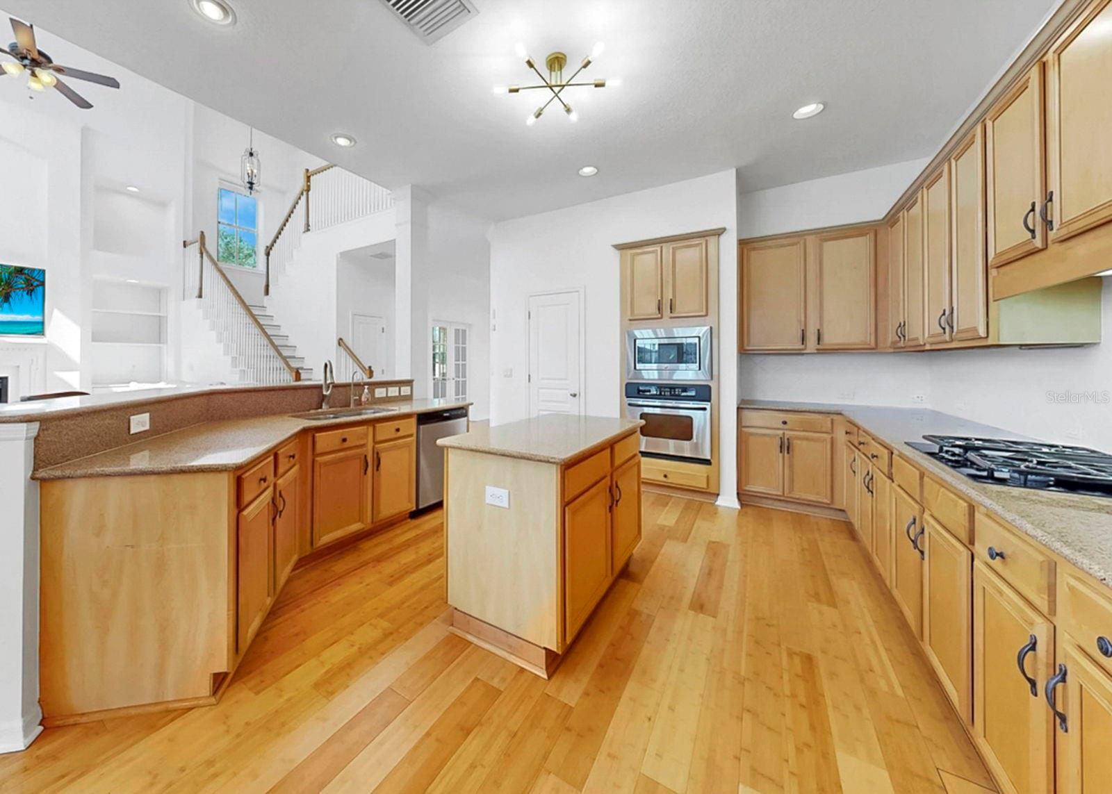 Image 17 of 96 For 435 Islebay Drive