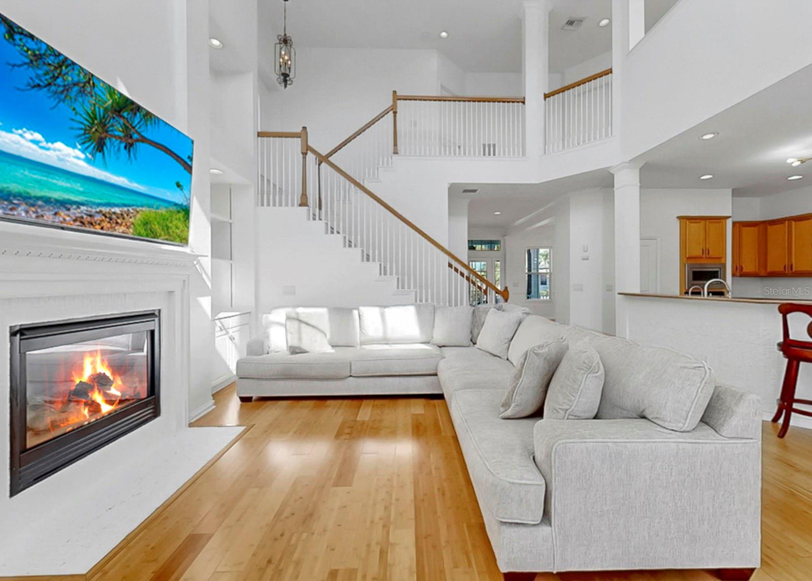 Image 23 of 96 For 435 Islebay Drive