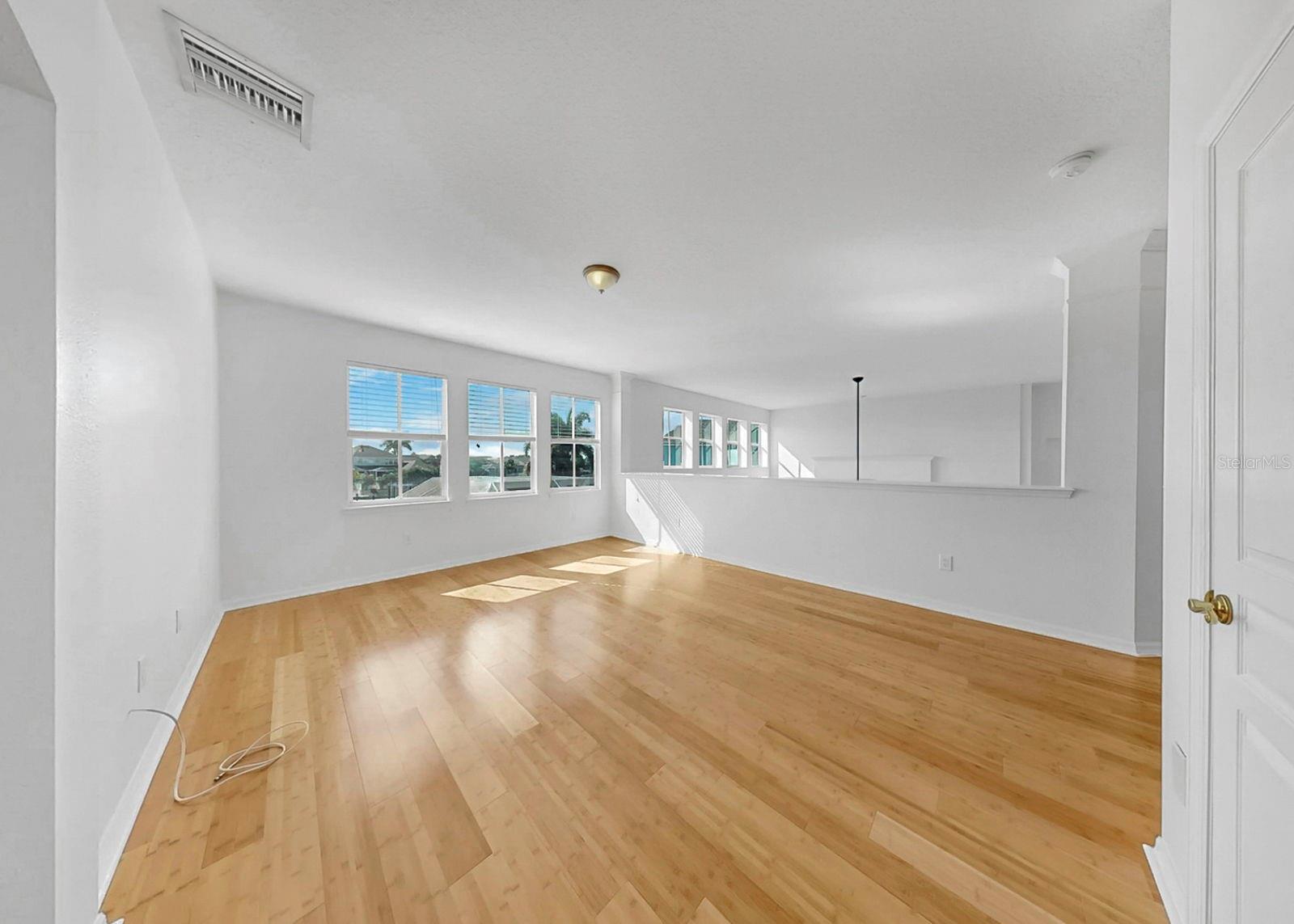 Image 46 of 96 For 435 Islebay Drive