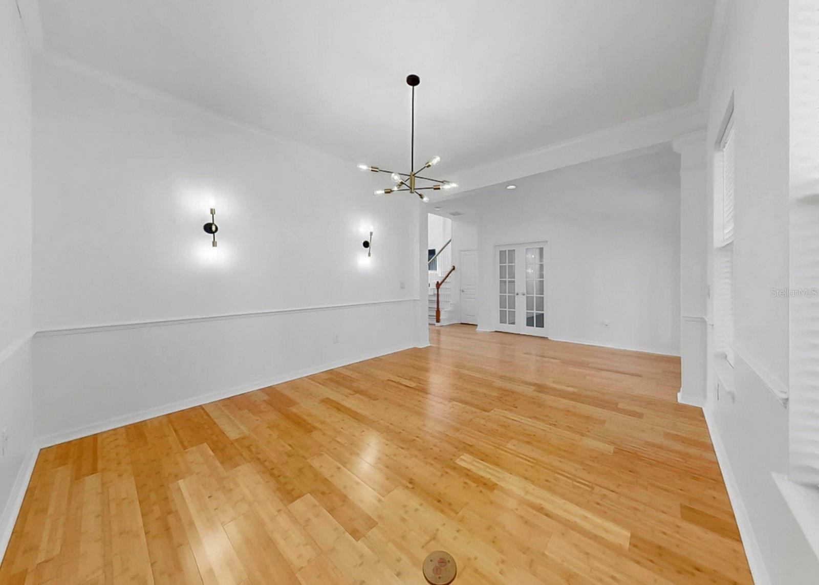 Image 7 of 96 For 435 Islebay Drive