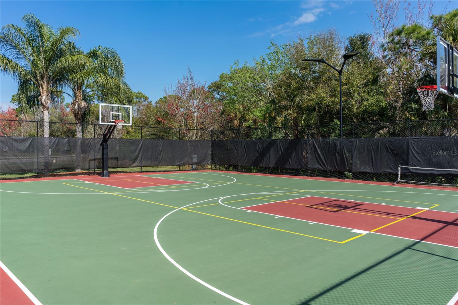 Image 76 of 96 For 435 Islebay Drive