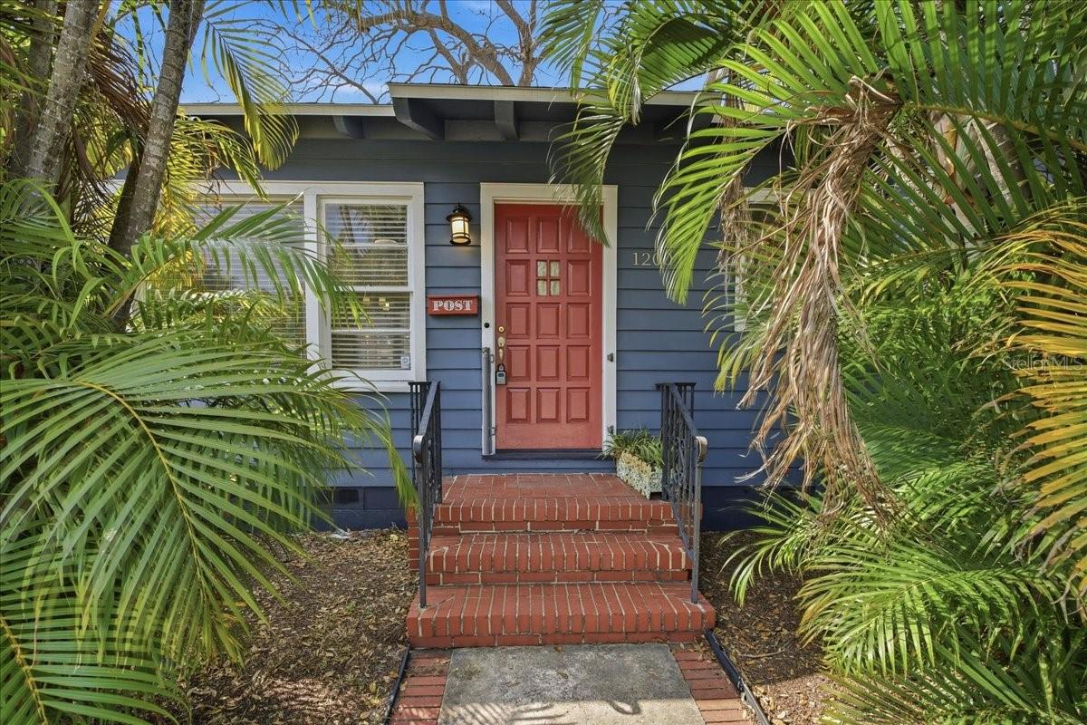 Listing photo id 10 for 1200 22nd Avenue N