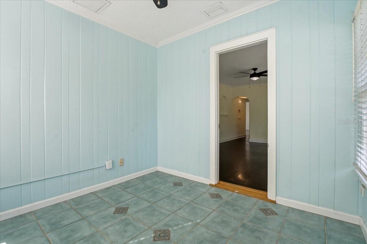 Listing photo id 20 for 1200 22nd Avenue N