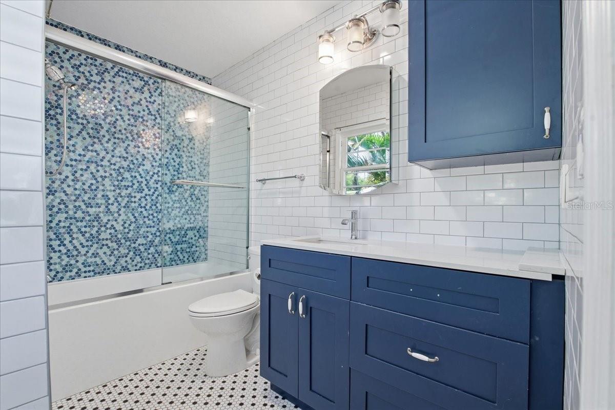 Listing photo id 22 for 1200 22nd Avenue N