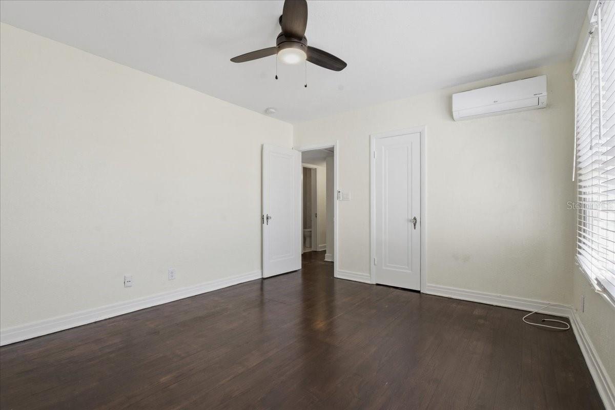 Listing photo id 24 for 1200 22nd Avenue N