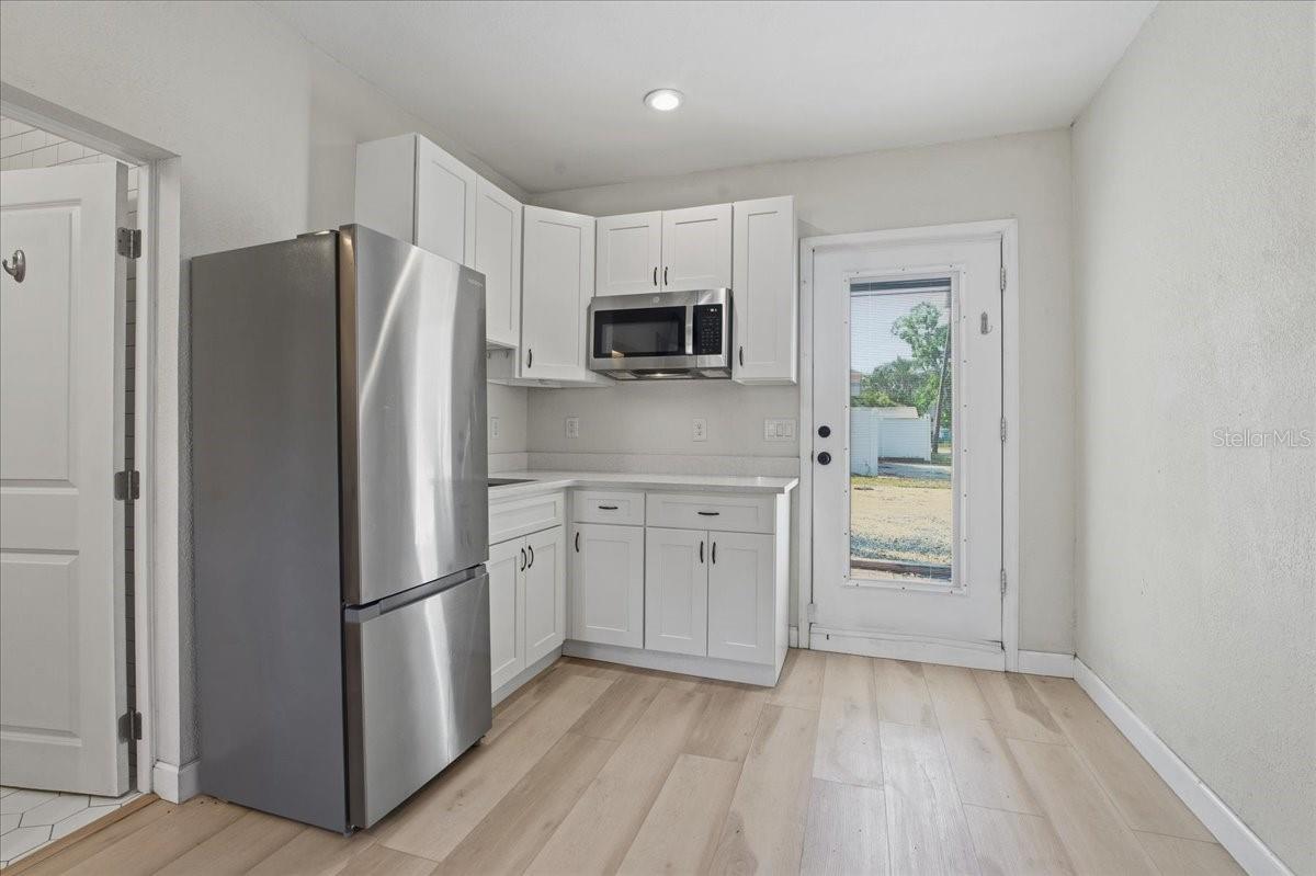 Listing photo id 30 for 1200 22nd Avenue N