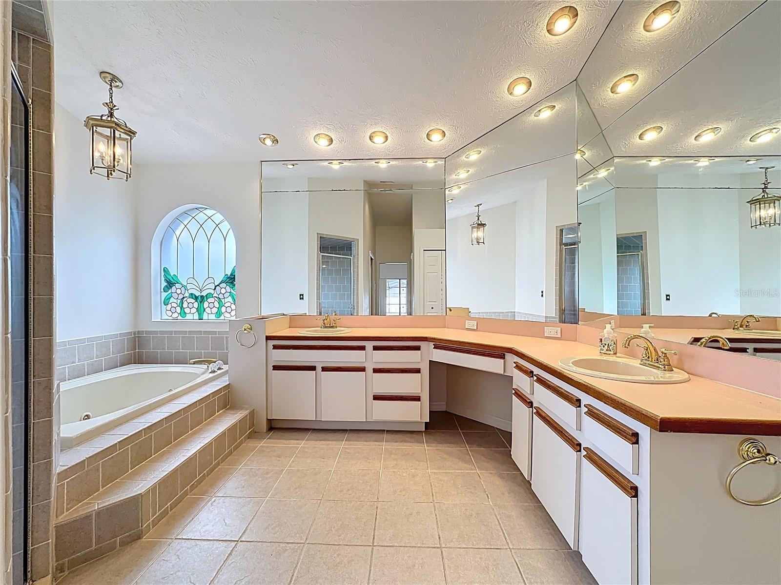 Image 12 of 50 For 2414 Buckhorn Run Drive